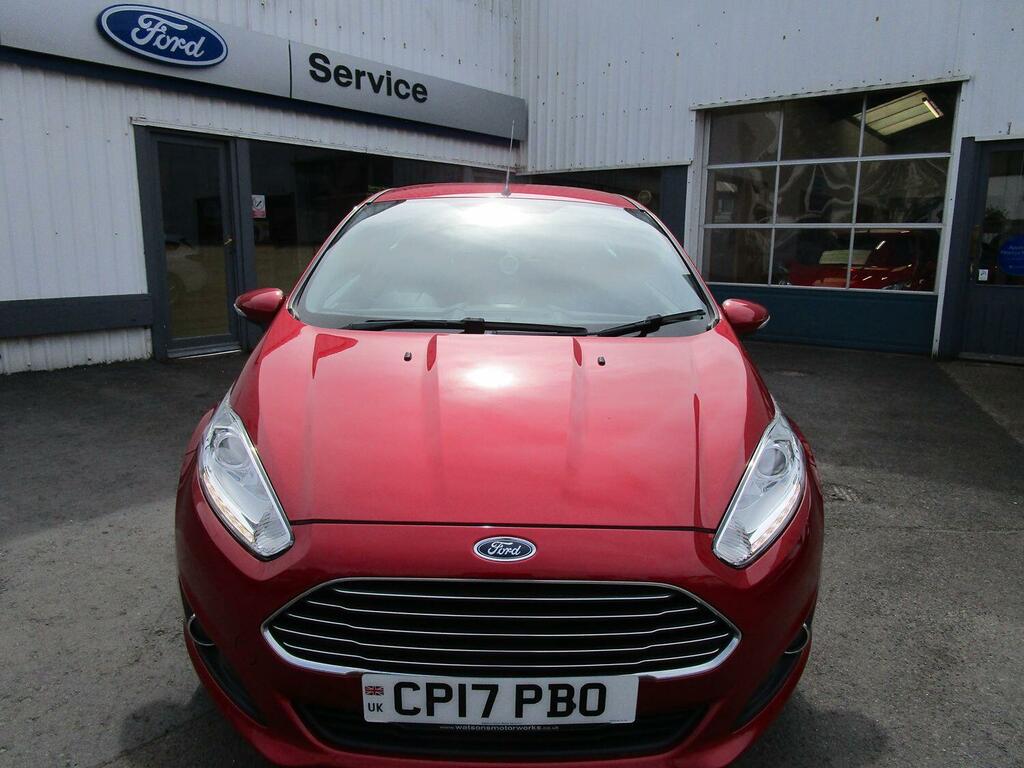 Compare Ford Fiesta Hatchback 1.25 Zetec, Sat Nav, 3Dr, Only 39214 CP17PBO Red