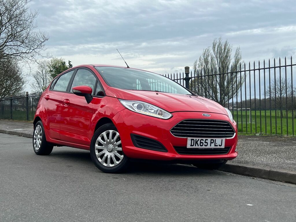 Compare Ford Fiesta 1.2 Style 59 Bhp DK65PLJ Red