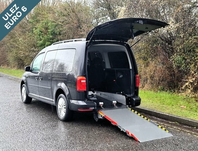 Compare Volkswagen Caddy 5 Seat Wheelchair Accessible Disabled Access Ramp VO69NRZ Black