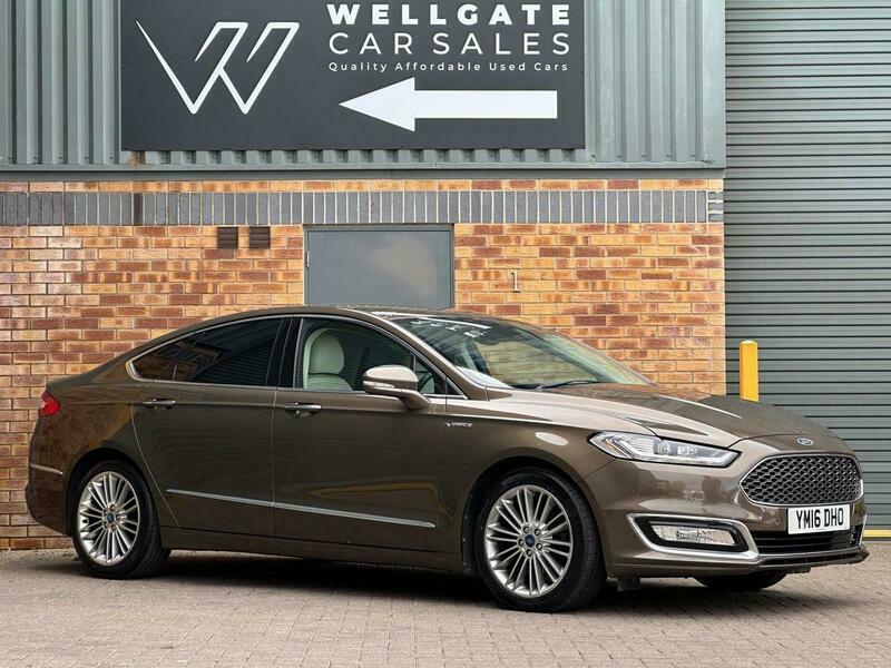 Compare Ford Mondeo 2.0 Tdci Vignale Powershift YM16DHO Brown