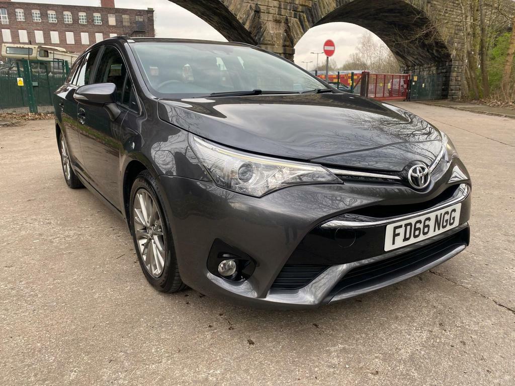 Compare Toyota Avensis 1.6 D-4d Business Edition Touring Sports Euro 6 S FD66NGG Grey