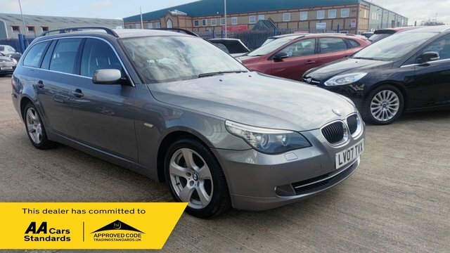 Compare BMW 5 Series 2007 2.0 520D Se Touring 161 Bhp Low Miles Full LV07TVX Grey