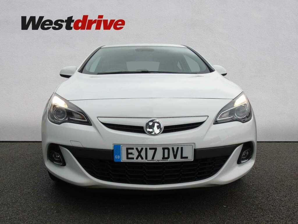Vauxhall Astra GTC 1.6T 16V 200 Limited Edition Navleather White #1
