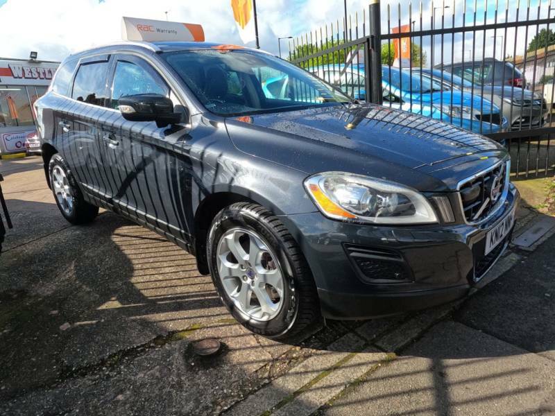 Compare Volvo XC60 Xc60 Se Lux Nav D4 Awd KN12NNF Grey