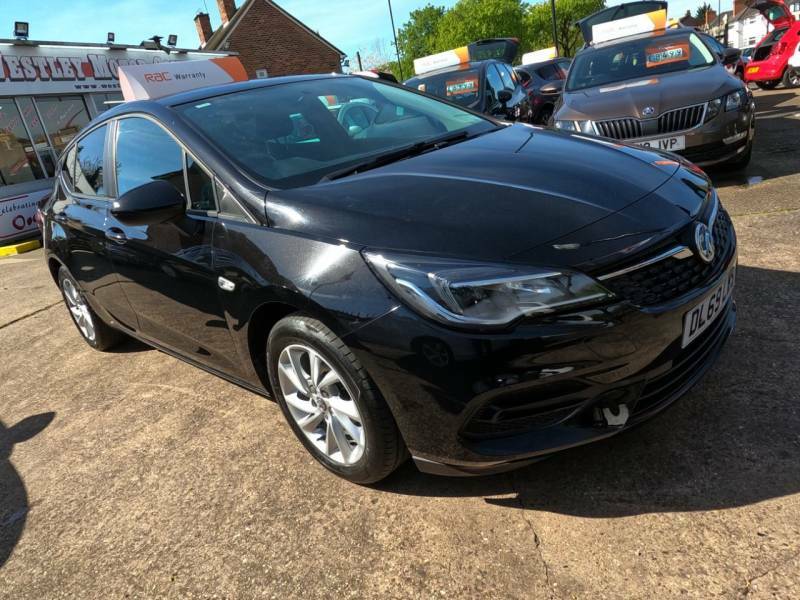 Compare Vauxhall Astra 1.2 Turbo 130 Business Edition Nav DL69LWS Black