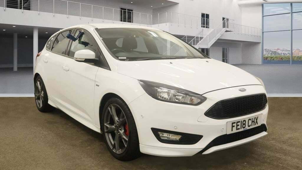 Compare Ford Focus St-line X FE18CHX White