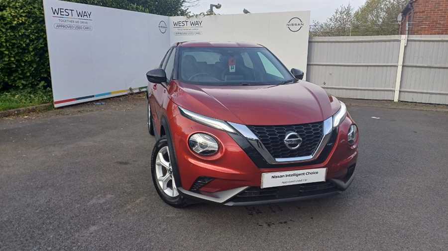 Compare Nissan Juke 1.0 Dig-t 114 N-connecta SJ21XXH Red