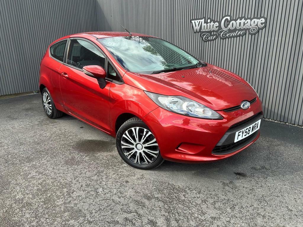 Compare Ford Fiesta 1.25 Style FY58WRA Red
