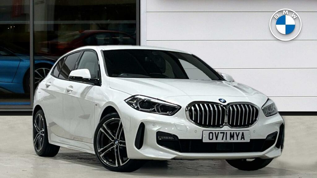 Compare BMW 1 Series 118I M Sport OV71MYA White