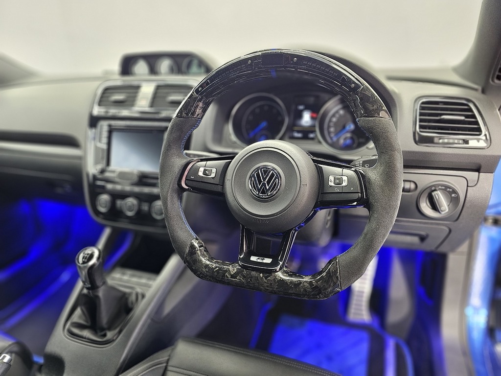 Compare Volkswagen Scirocco R Tsi BT65NTA Blue