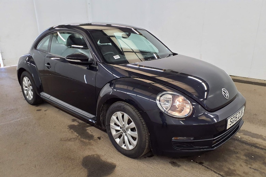Compare Volkswagen Beetle 1.2 Tsi Hatchback SG15ZJV Black