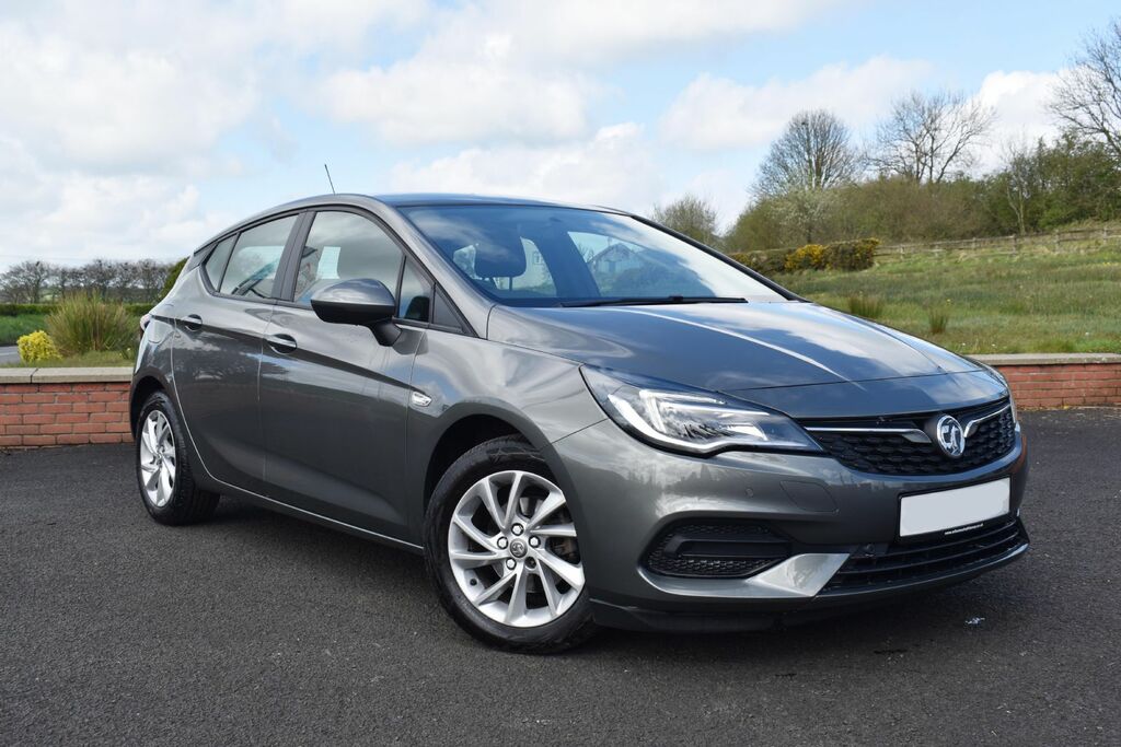 Compare Vauxhall Astra Hatchback RRZ9027 Grey