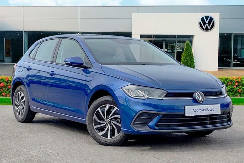 Compare Volkswagen Polo Polo Life Tsi RE73VPK Blue