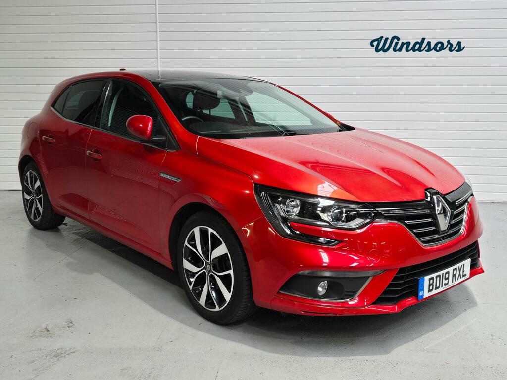 Compare Renault Megane Iconic Tce BD19RXL Red