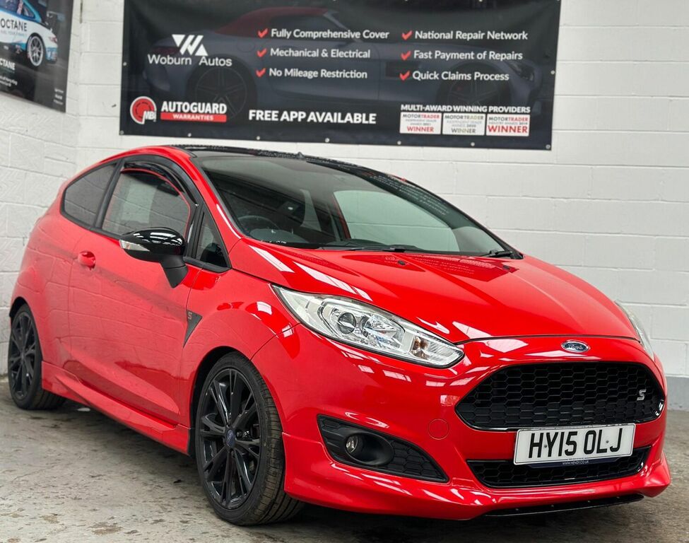 Compare Ford Fiesta Hatchback 1.0T HY15OLJ Red