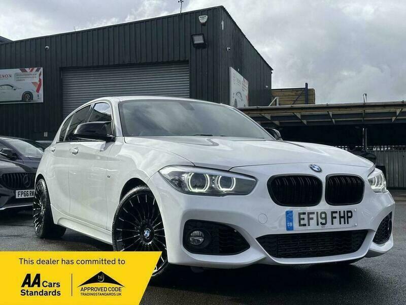 Compare BMW 1 Series 118I M Sport Shadow Edition EF19FHP White