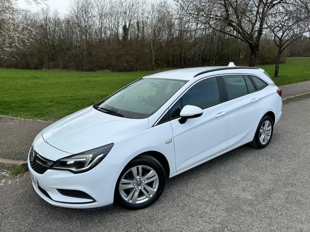 Compare Vauxhall Astra Astra Cdti OU68EOY White