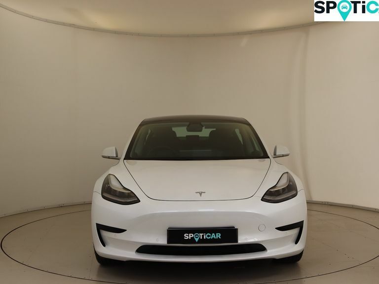 Compare Tesla Model 3 Standard Plus LD20FFV White