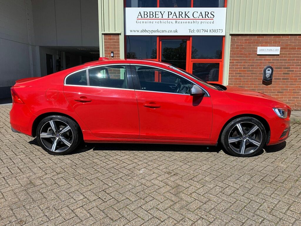 Compare Volvo S60 T4 R-design Nav SW18NGY Red