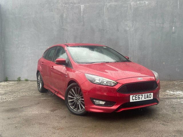 Compare Ford Focus Hatchback CE67UAO Red