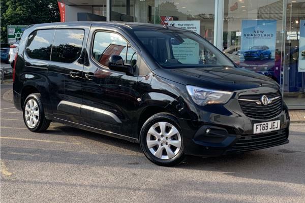 Compare Vauxhall Combo Life 1.5 Turbo D Blueinjection Energy XL Mpv FT69JEJ 