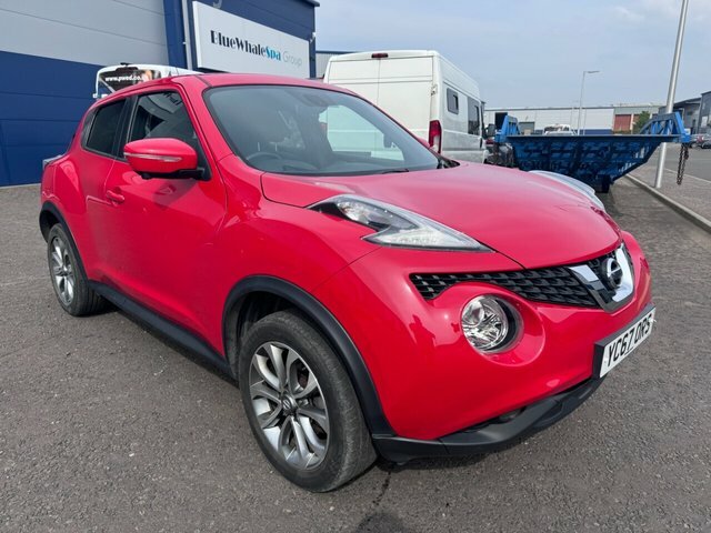 Compare Nissan Juke Tekna Xtronic YC67ORS Red
