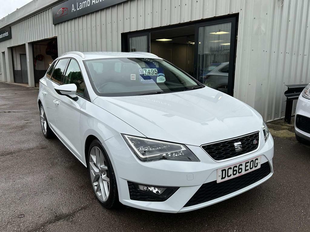 Compare Seat Leon 2.0 Tdi Fr Technology St Euro 6 Ss DC66EOG White