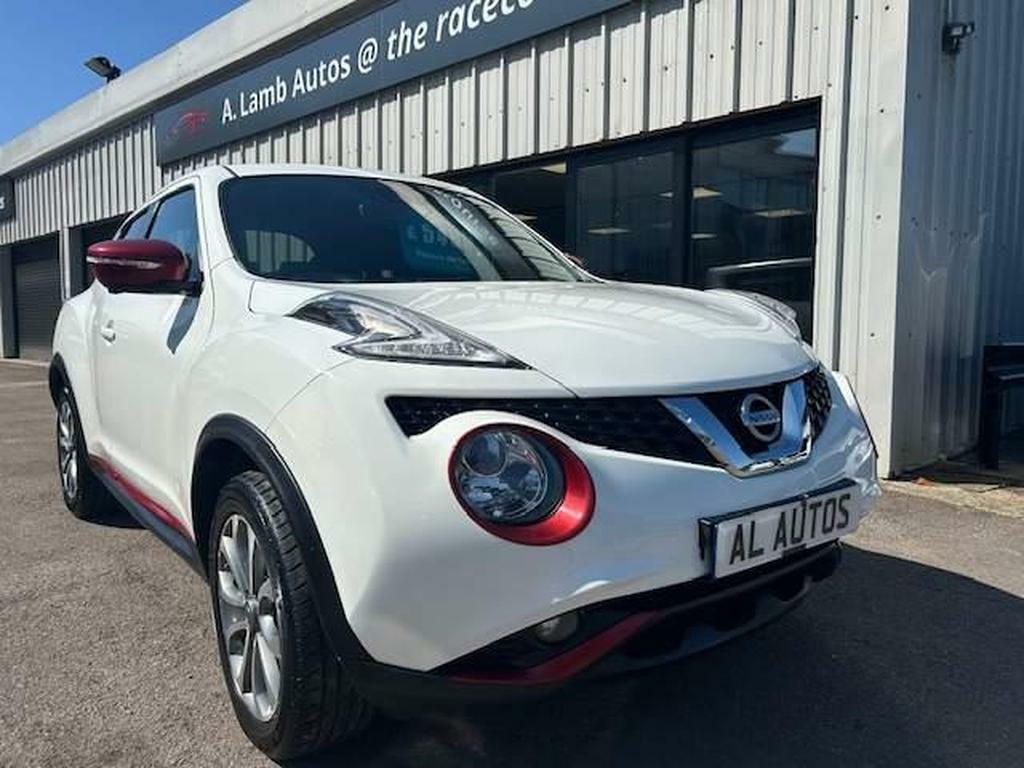 Compare Nissan Juke 1.2 Dig-t Tekna Euro 6 Ss  White
