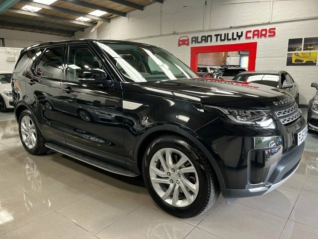Compare Land Rover Discovery 3.0 Td6 Hse 255 Bhp FL67UWO Black