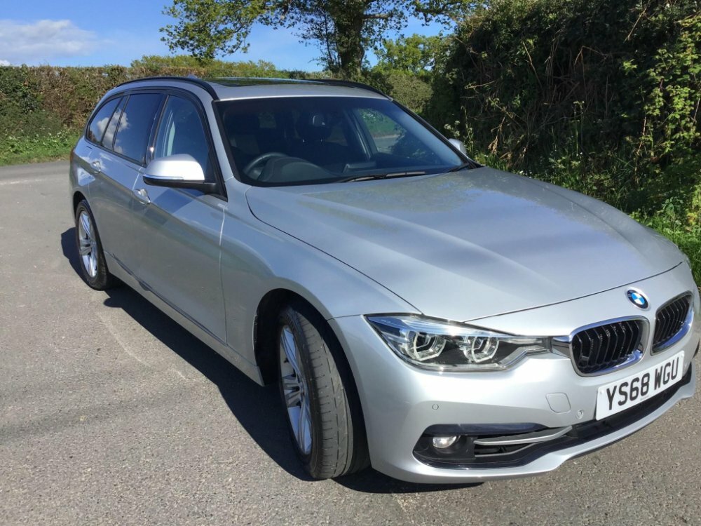 Compare BMW 3 Series 1.5 318I Sport Touring Euro 6 Ss YS68WGU Silver