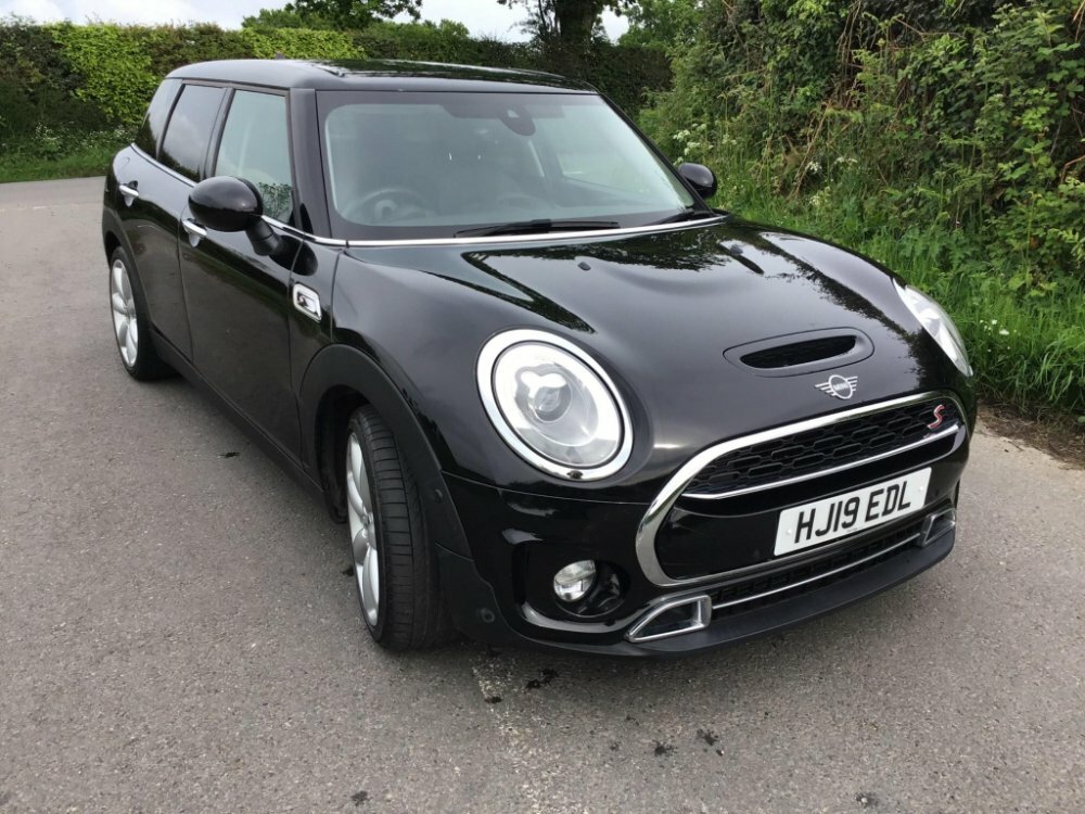 Compare Mini Clubman 2.0 Cooper S Exclusive Steptronic Euro 6 Ss 6Dr HJ19EDL Black