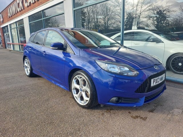 Compare Ford Focus St-2 PX13WWV Blue