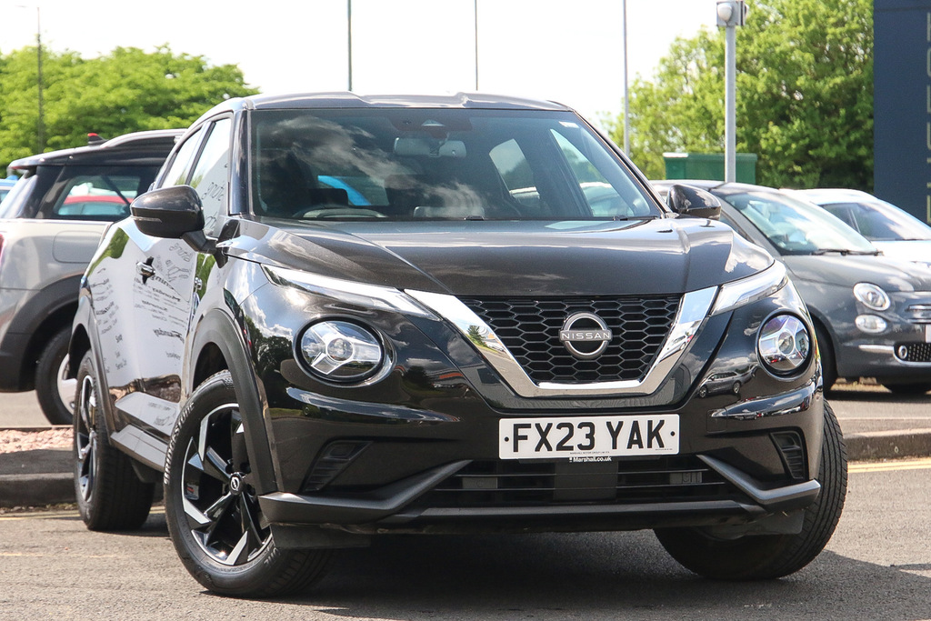 Compare Nissan Juke 1.0 Dig-t 114 Dct N-connecta Cwvehiclemarketing FX23YAK Black