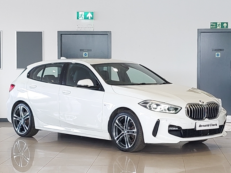 Compare BMW 1 Series 116D M Sport YG20PHY White