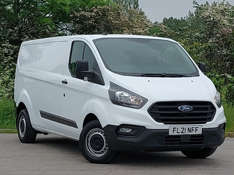 Compare Ford Transit Custom 2.0 Ecoblue 130Ps Low Roof Leader Van FL21NFF White