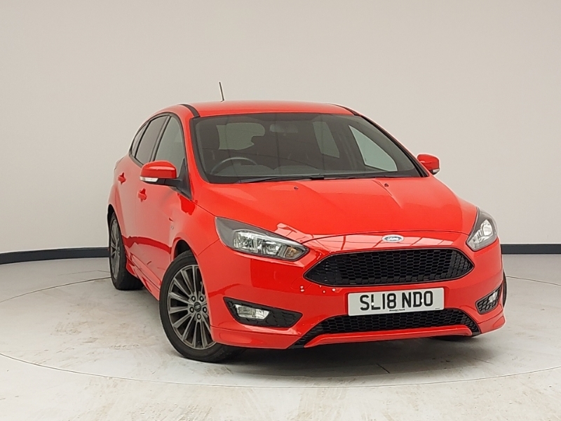 Compare Ford Focus 1.0 Ecoboost 140 St-line Navigation SL18NDO Red