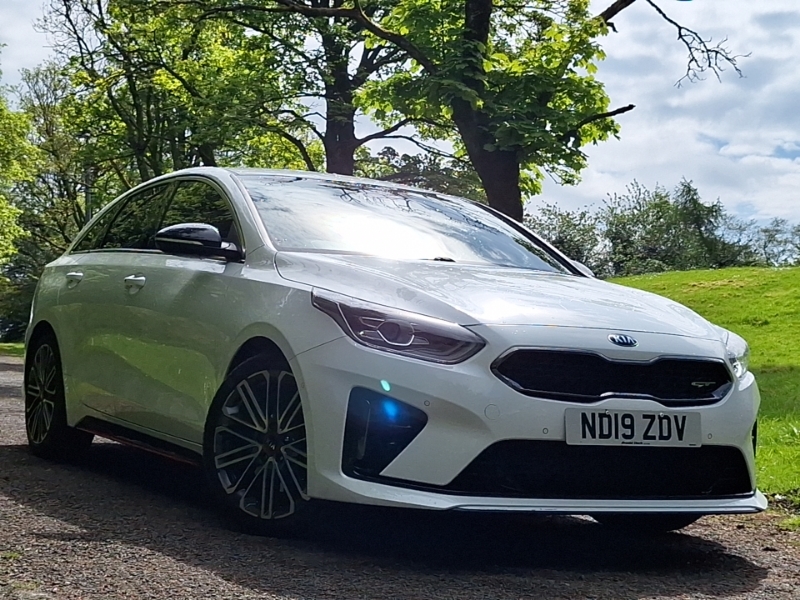 Compare Kia Proceed 1.6T Gdi Isg Gt Dct ND19ZDV White