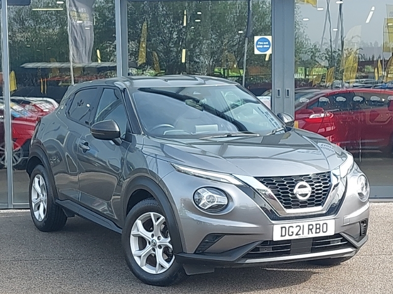 Compare Nissan Juke 1.0 Dig-t 114 N-connecta DG21RBO Grey