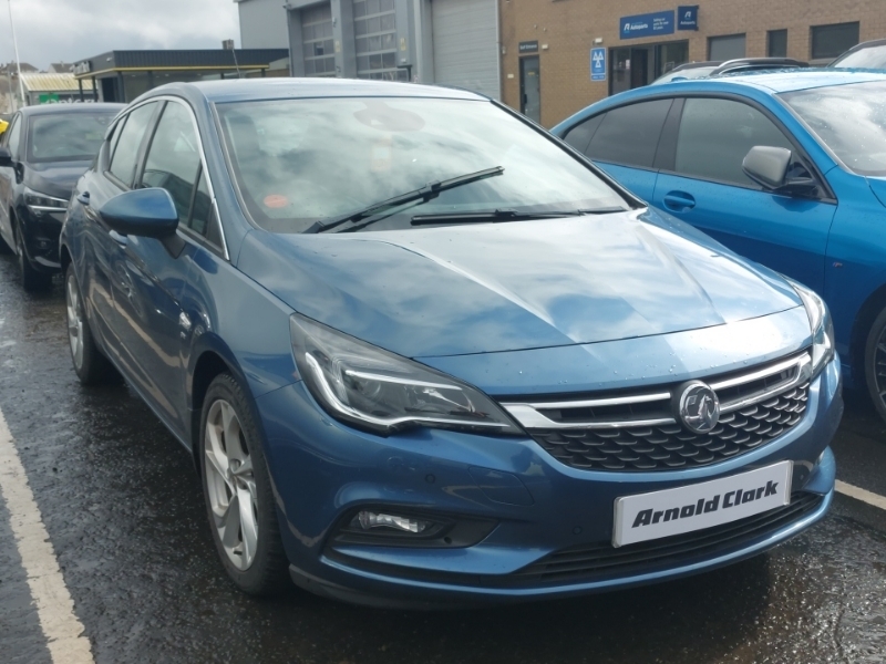 Compare Vauxhall Astra 1.4T 16V 150 Sri SD16DYT Blue