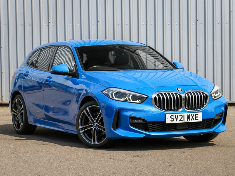 Compare BMW 1 Series 118I M Sport SV21WXE Blue