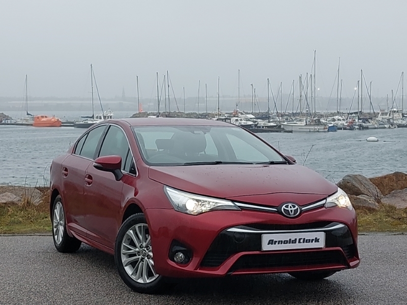 Compare Toyota Avensis 1.8 Business Edition Cvt SE17UJZ Red