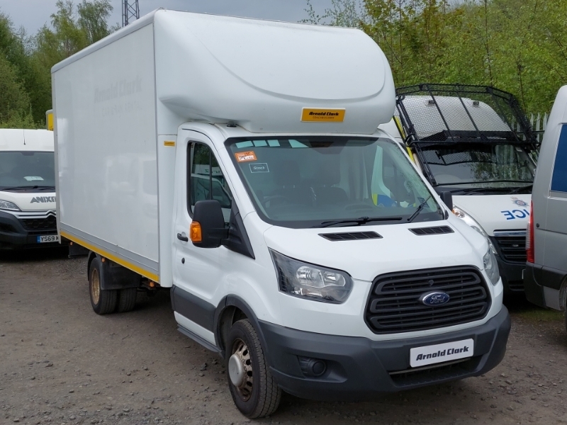 Compare Ford Transit Custom 2.0 Tdci 130Ps Chassis Cab SA18UWT White