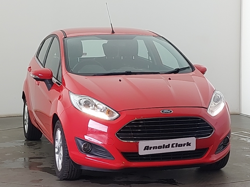 Compare Ford Fiesta 1.0 Ecoboost Zetec MD66YUX Red
