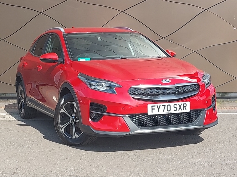 Compare Kia Xceed Xceed 3 Phev S-a FY70SXR Red