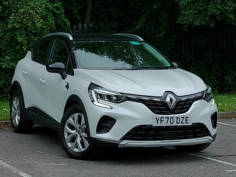 Compare Renault Captur 1.3 Tce 130 Iconic YF70DZE Red