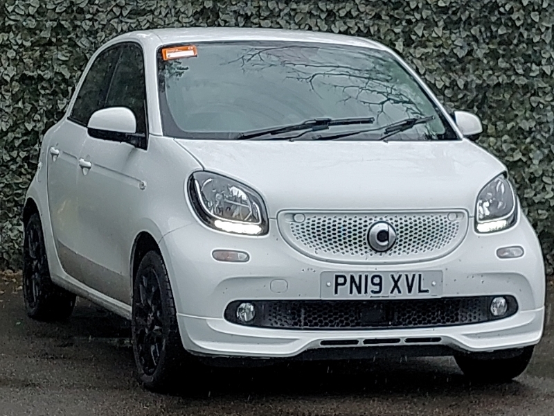 Compare Smart Forfour Forfour Urban Shadow Edition PN19XVL White