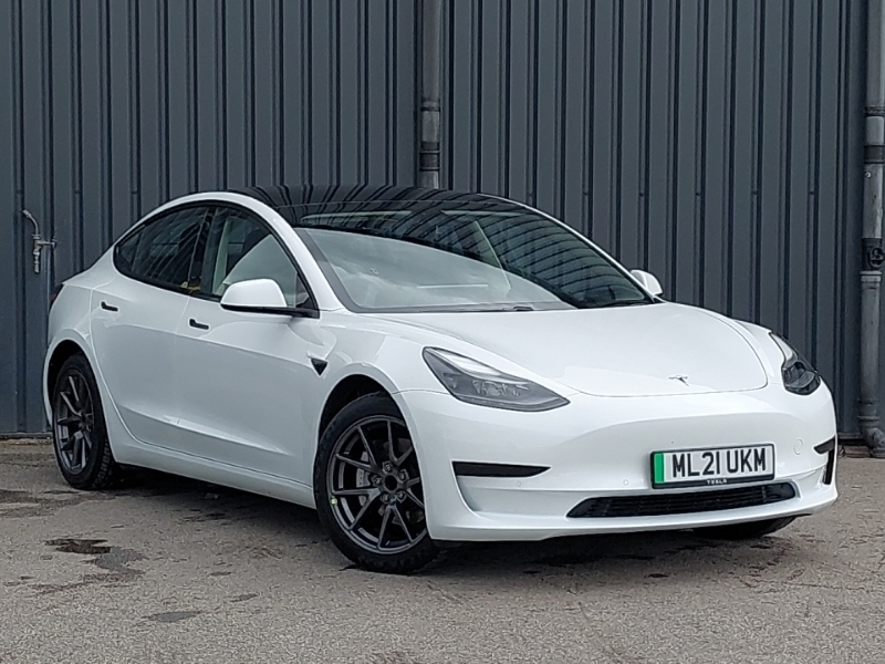Compare Tesla Model 3 Standard Plus ML21UKM White