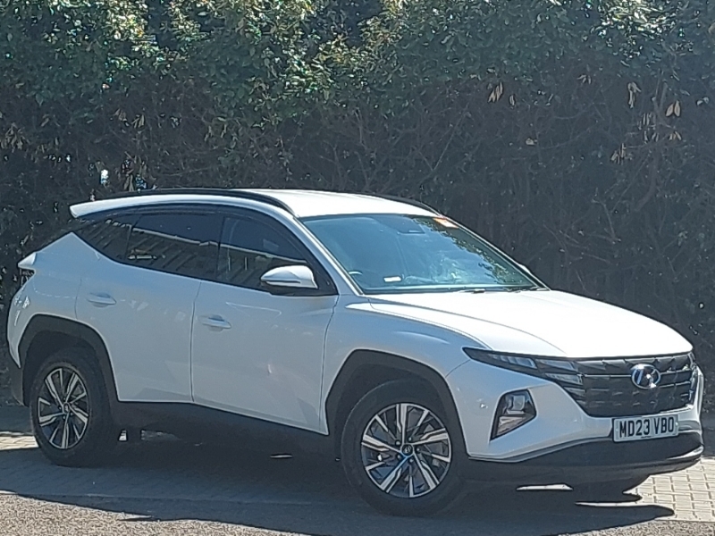 Compare Hyundai Tucson 1.6 Tgdi Se Connect 2Wd MD23VBO White