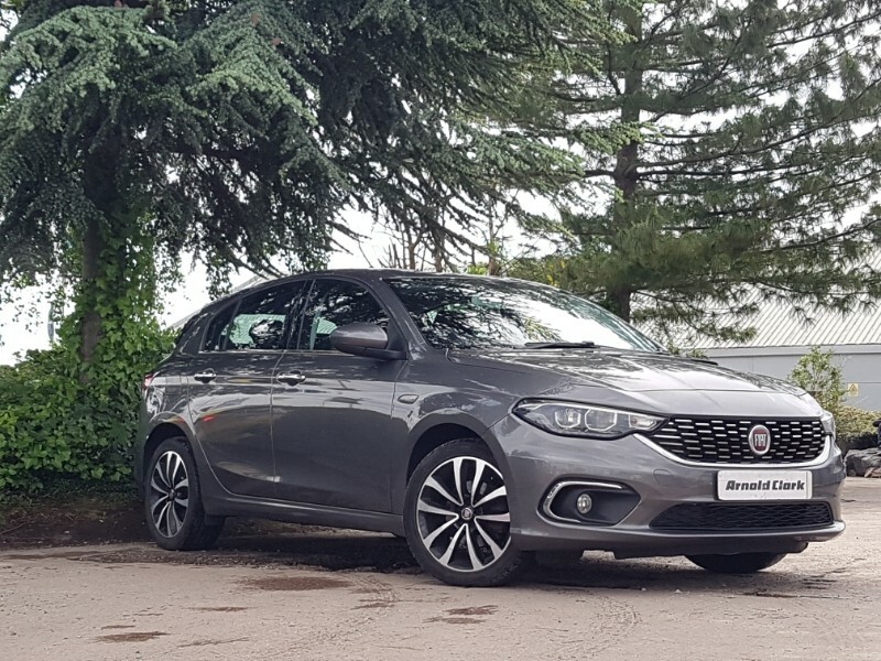 Fiat Tipo 1.4 T-jet 120 Lounge Grey #1