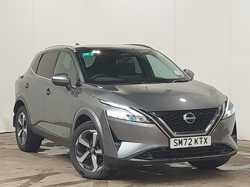 Compare Nissan Qashqai 1.3 Dig-t Mh N-connecta Glass Roof SM72KTX Grey